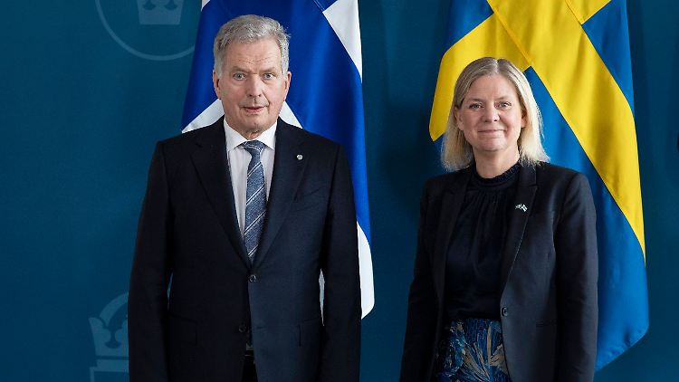 Die schwedische Premierministerin Magdalena Andersson und Finnlands Präsident Sauli Niinisto.