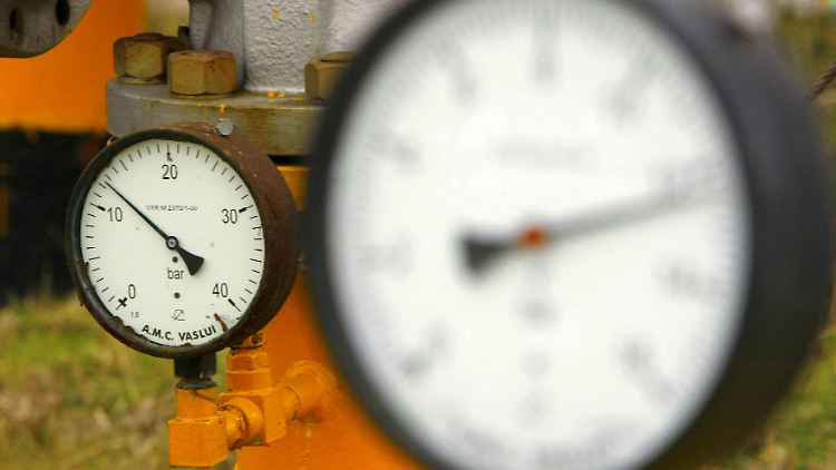 2022-05-18T094735Z_1483552294_RC2K9U9MKTI7_RTRMADP_3_ROMANIA-ENERGY-OFFSHORE.JPG