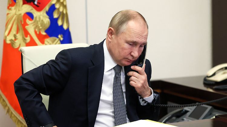Ob auch die Nummer von Russlands Präsident Wladimir Putin angewählt werden kann, wurde bisher nicht bestätigt.