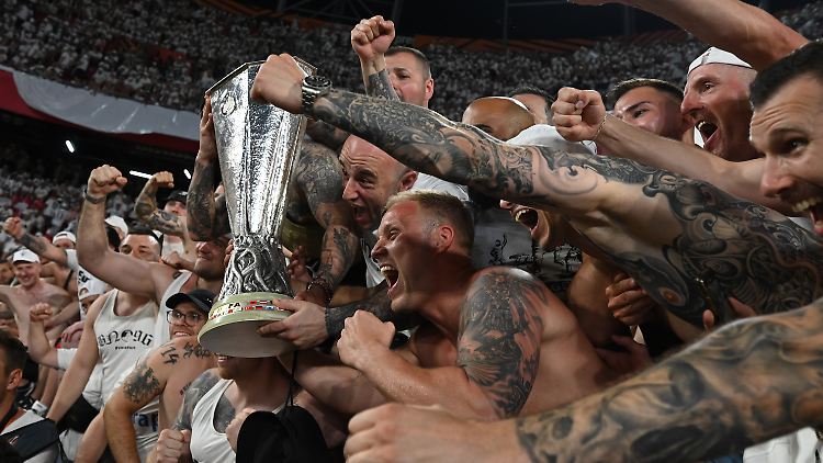 Auch die Titelverteidigung in der Europa League ist für Eintracht Frankfurt nächste Saison möglich.