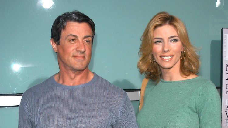 Happy wie am ersten Tag: Sly Stallone und Ehefrau Flavin.