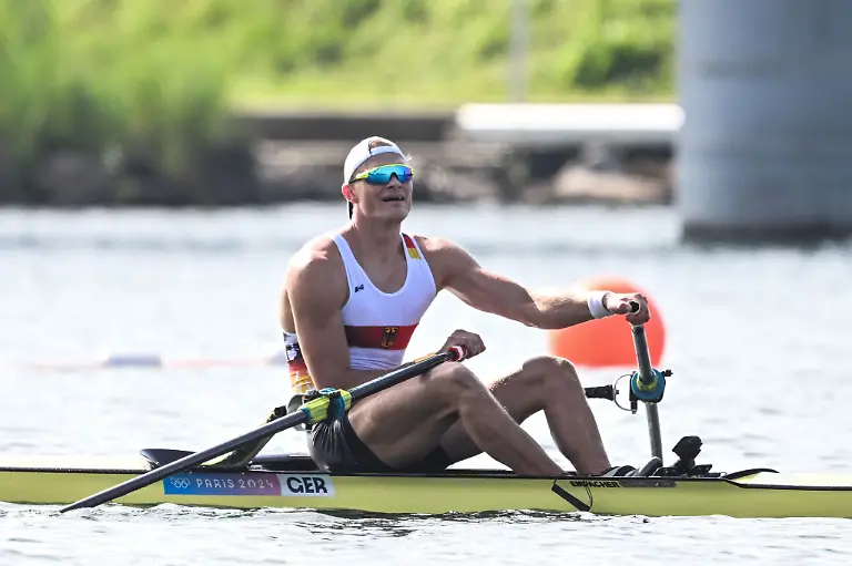 Einer-Ruderer-Oliver-Zeidler-muss-noch-etwas-warten