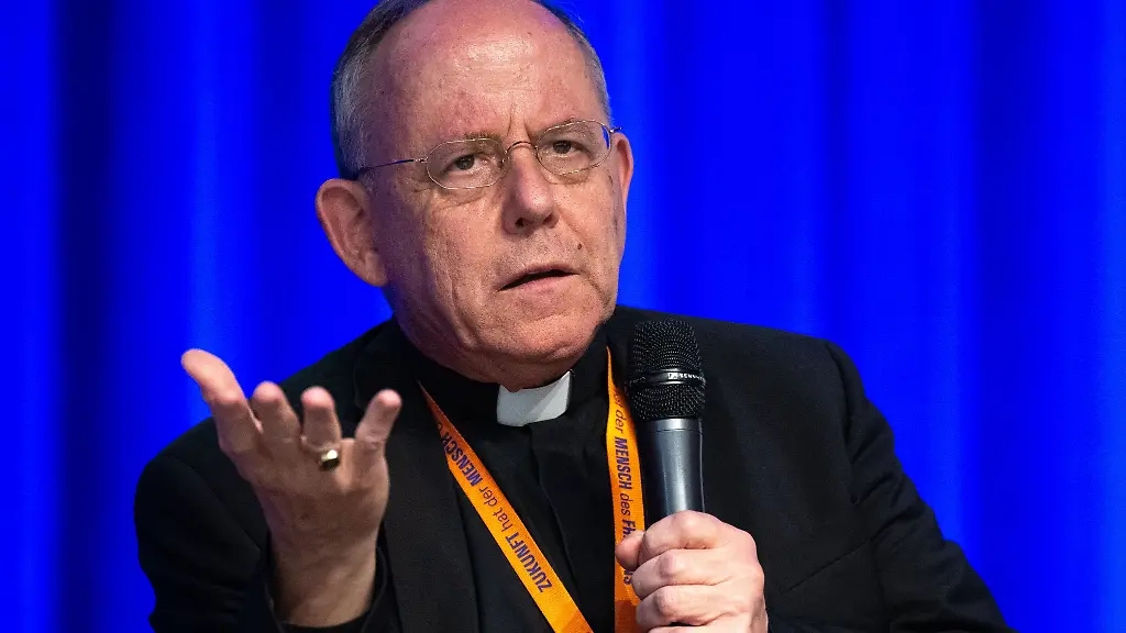 Vor-dem-Hintergrund-der-Thueringer-Landtagswahl-im-Herbst-hat-sich-der-Bischof-des-katholischen-Bistums-Erfurt-Ulrich-Neymeyr-gegen-voelkisches-Gedankengut-verwahrt-und-zur-Staerkung-der-Demokratie-aufgerufen