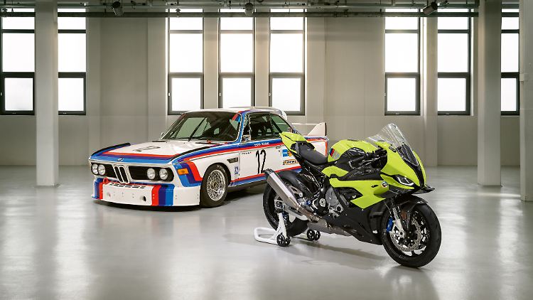 Anlässlich des 50. Geburtstages der M GmbH wird die M RR 50 Years M aufgelegt.