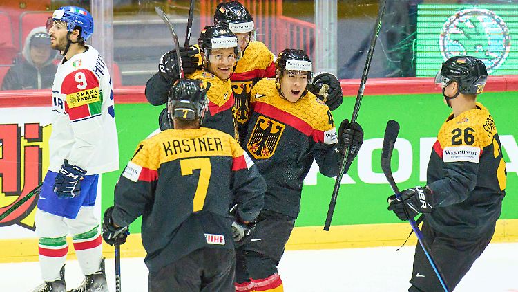 Kollektiver Jubel beim DEB-Team.