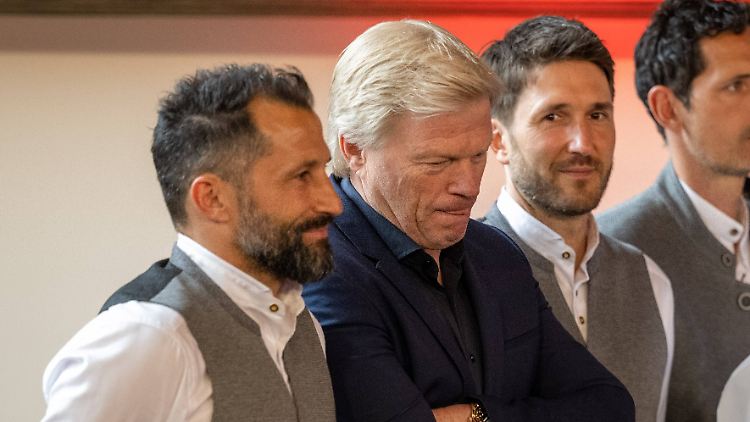 Die beiden Bayern-Bosse bei der Meisterfeier. 