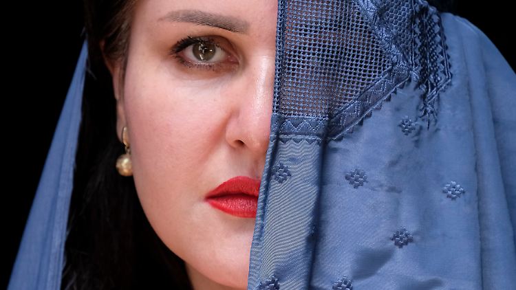 Frauen sollen sich in der Öffentlichkeit nur noch vollverschleiert zeigen.