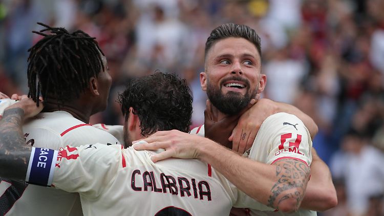 Olivier Giroud (rechts) stellte die Weichen in Richtung Milans 18. Scudetto.