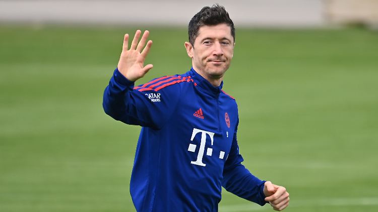Robert Lewandowski schaute noch mal in München vorbei und verabschiedete sich.