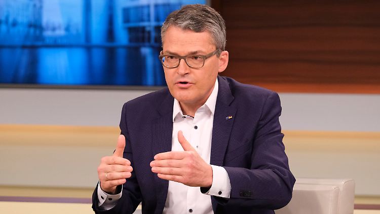 CDU-Außenexperte Roderich Kiesewetter übt Kritik an Bundeskanzler Olaf Scholz.