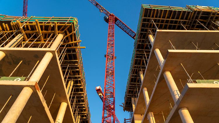 2021 wurden weniger als 300.000 Wohnungen in Deutschland fertiggestellt. 