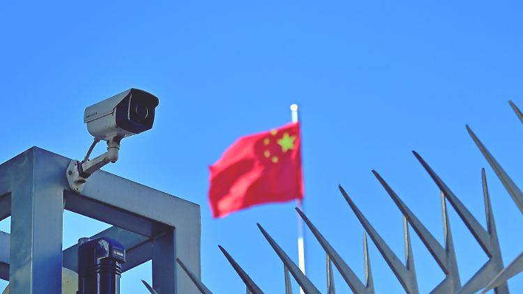 Laut der chinesischen Behörden soll der britische Geheimdienst bereits seit 2015 mit der verhafteten Person zusammenarbeiten. 