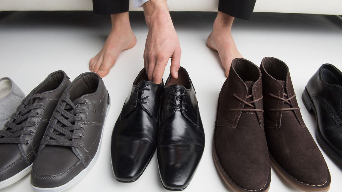 Für jeden Anlass: In Online-Outlets gibt es alles – vom Sneaker bis zum Derby-Schnürer.