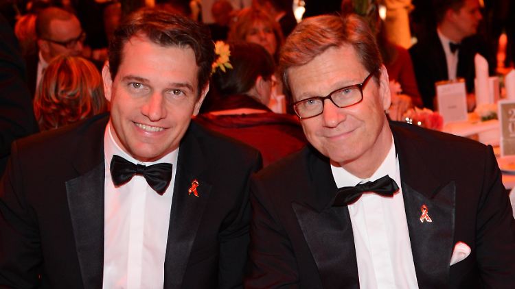 Waren viele Jahre ein Paar: Michael Mronz (l.) und Guido Westerwelle. 