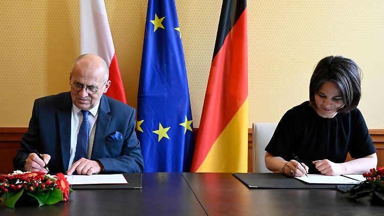 Außenministerin Annalena Baerbock und der polnische Außenminister Zbigniew Rau in Berlin.