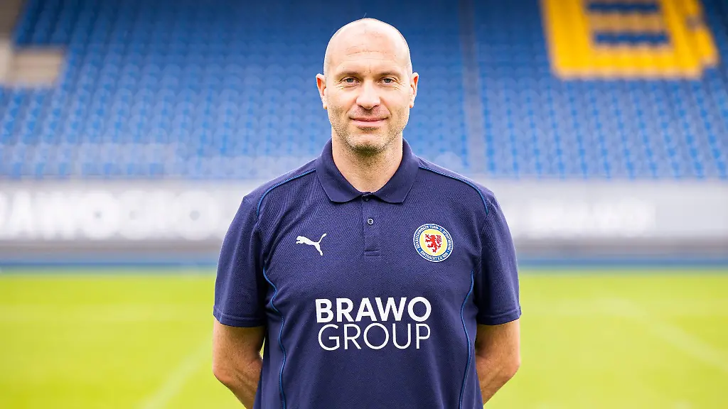 Daniel-Scherning-und-Eintracht-Braunschweig-starten-bei-Schalke-04-in-die-neue-Saison