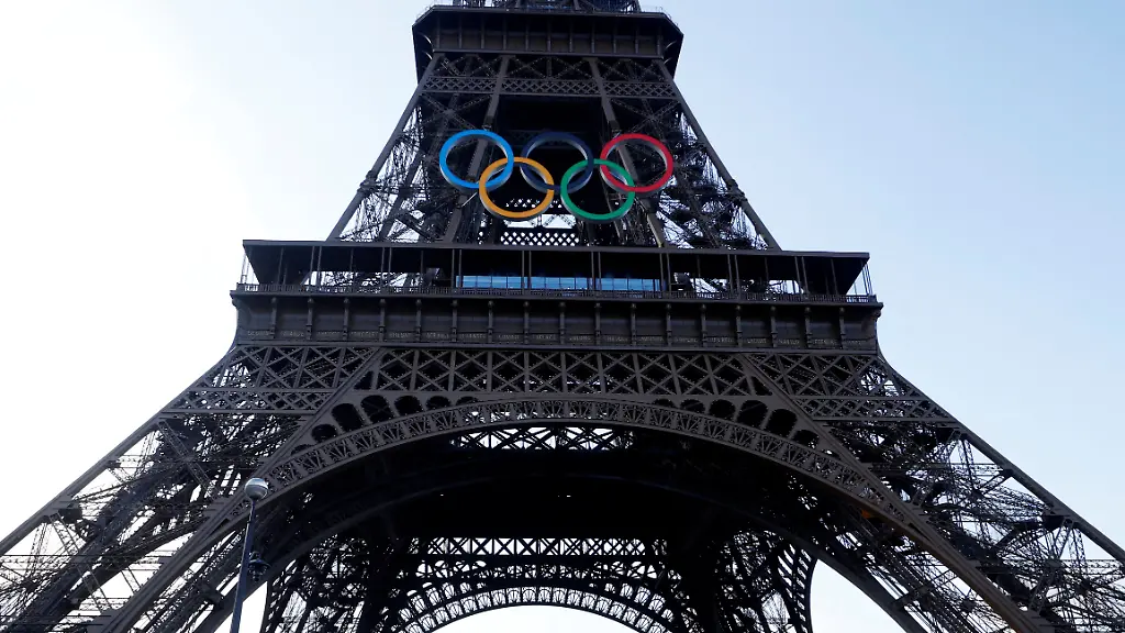 2024-08-01T074705Z-1885294501-UP1EK810J8T0Z-RTRMADP-3-OLYMPICS-2024-ATHLETICS