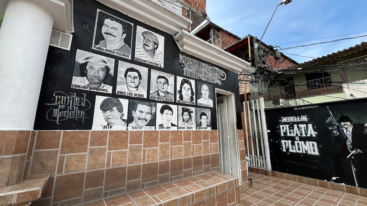 2023-12-02T015414Z-58716872-RC2RN4AHHE1E-RTRMADP-3-COLOMBIA-ESCOBAR