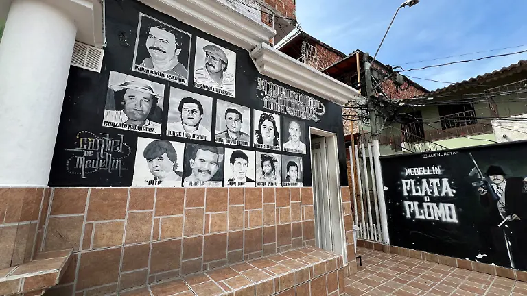 2023-12-02T015414Z-58716872-RC2RN4AHHE1E-RTRMADP-3-COLOMBIA-ESCOBAR