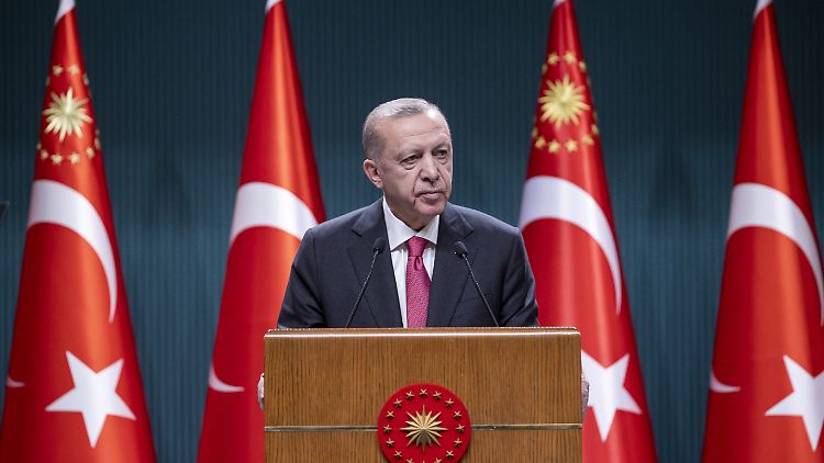 Türkeis Präsident Recep Tayyip Erdogan stellt Forderungen für das türkische "Ja" zum NATO-Beitritt von Schweden und Finnland.