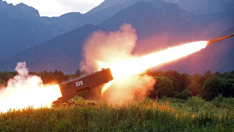 Das russische Raketenwerfersystem TOS-1 ist in der Lage, thermobare Sprengsätze zu verschießen.