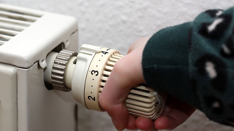 Bis zu 90 Prozent des CO2-Preises übernehmen Vermieter bei Häusern mit sehr hohem Kohlendioxid-Ausstoß.