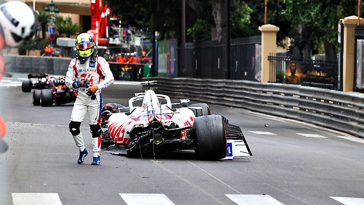 Mick Schumacher setzte seinen Haas im Vorjahr mit Wucht in die monegassische Streckenbegrenzung.