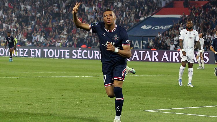Stürmerstar Kylian Mbappé warnt vor den Folgen von zu vielen Spielen.