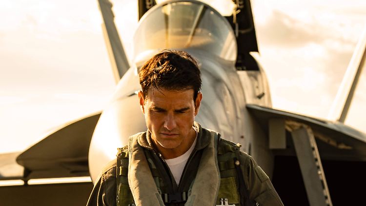 Fliegt wieder hoch hinaus: Tom Cruise als Pete "Maverick" Mitchell.