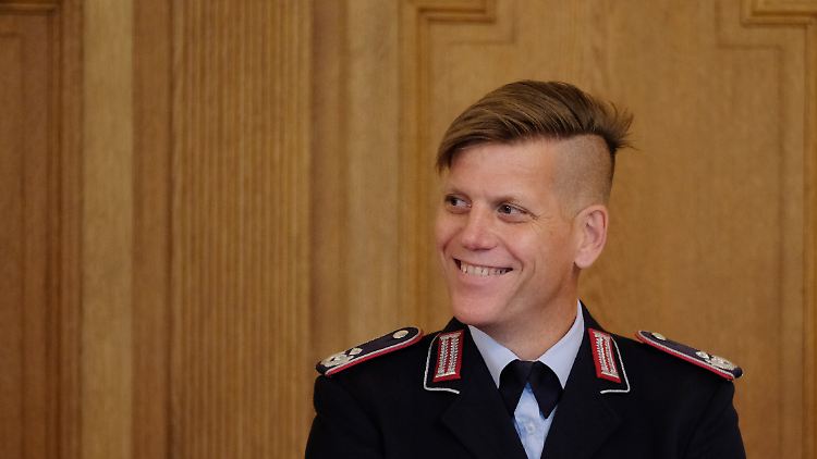 Bundeswehr-Offizierin Anastasia Biefang forderte eine Konkretisierung des Soldatengesetzes.