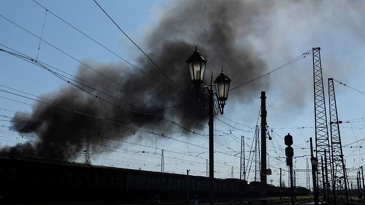 Lange hart umkämpft, soll sich der Eisenbahnknotenpunkt Lyman nun in der Hand der prorussischen Separatisten befinden.