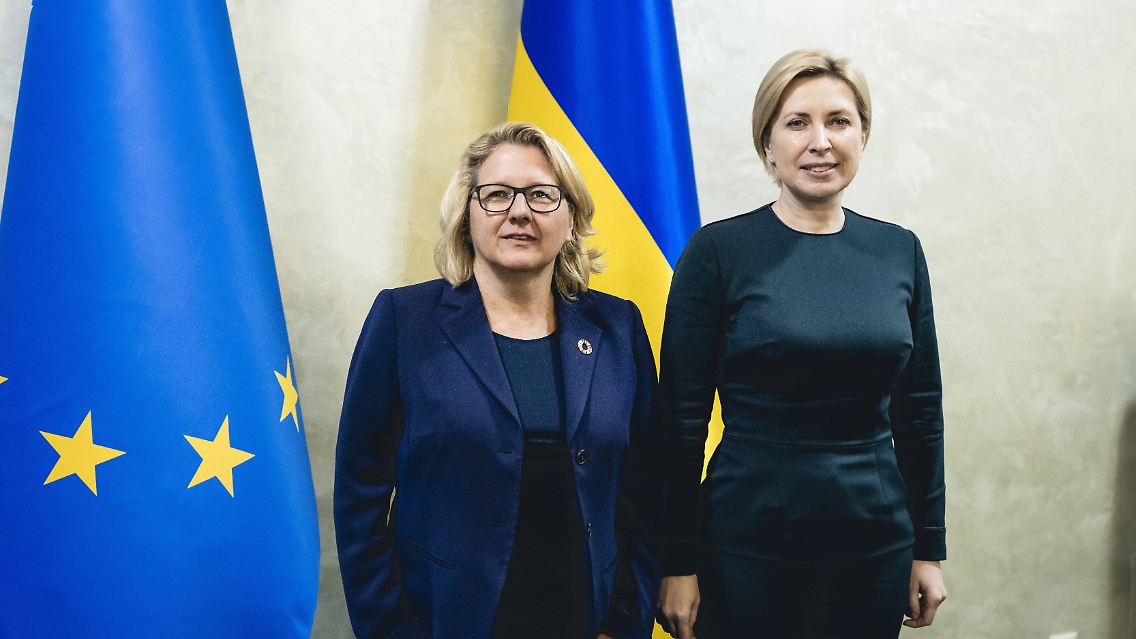 In Kiew traf Ministerin Schulze (links) die ukrainische Vize-Ministerpräsidentin Iryna Wereschtschuk.