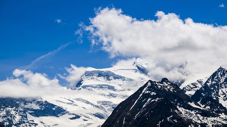 Das Unglück ereignete sich im Bereich "Plateau du Déjeuner" auf der Aufstiegsroute "Voie du Gardien" im Grand Combin.