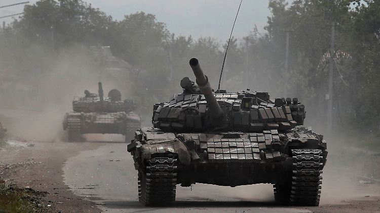 Russische Panzer im Donbass.