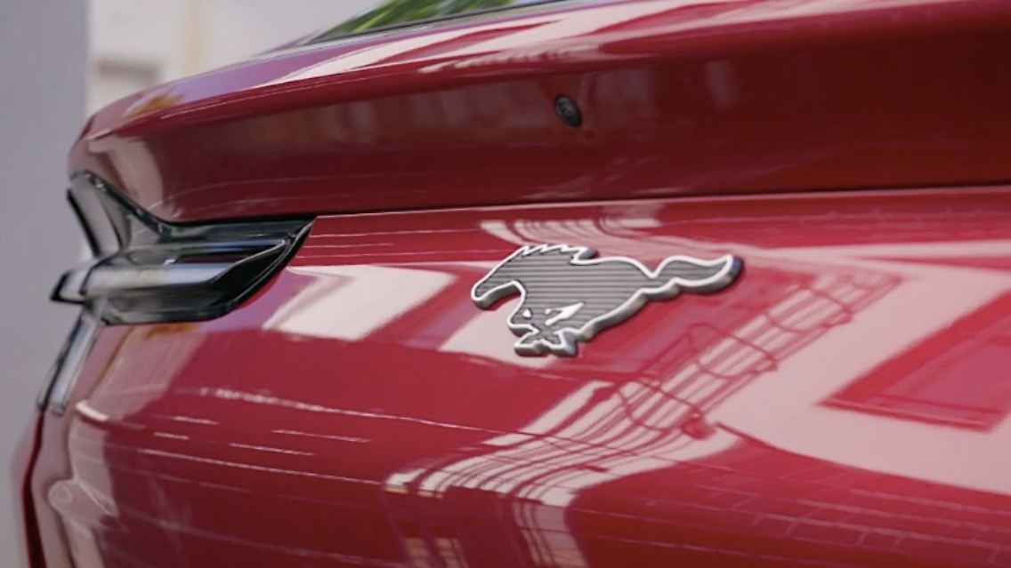 mustang.jpg