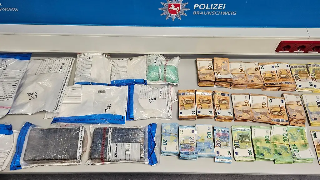 Die-Drogenfahnder-aus-Braunschweig-praesentierten-das-Ergebnis-ihrer-Arbeit