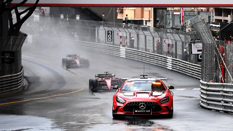 Mehrfach wurde das Rennen hinter dem Safety-Car neu gestartet.