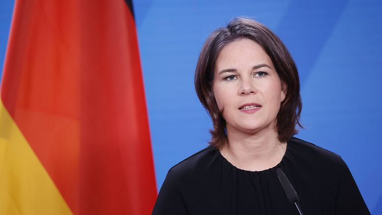Angeblich wurde Annalena Baerbock von den anderen Verhandlungsteilnehmern am Sonntagabend nicht mehr gesehen. Die Grünen bestreiten das.