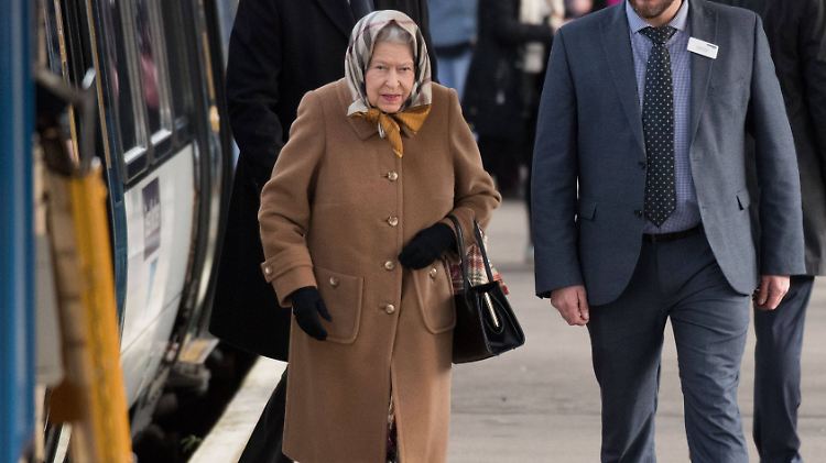 Wenn die Queen unterwegs ist, sind Kekse im Gepäck.