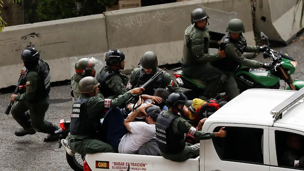 159899e36f50e9fc426e2c2be8b155d6