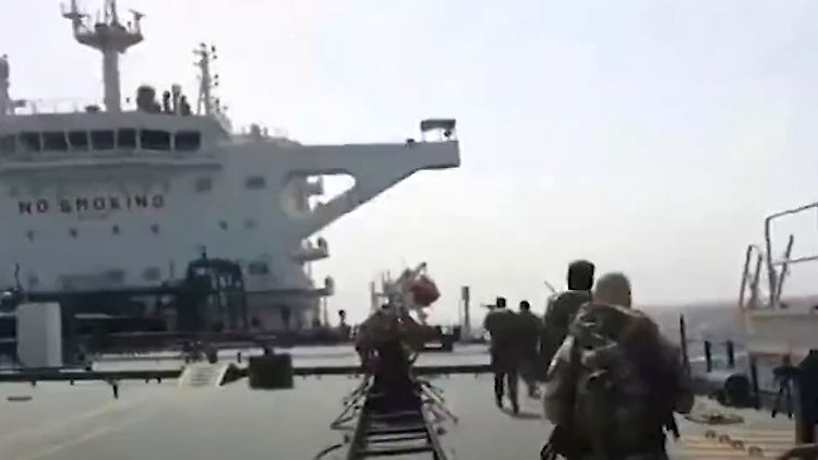 Iran_Tanker_gekapert.JPG
