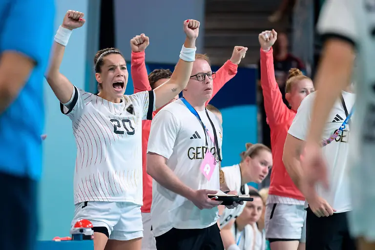 75d5950540f69cedd8bf5cea9b0bdbe6