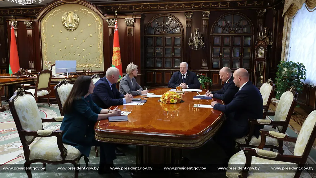 2024-07-30T124358Z-1905682335-RC2O59A1QH58-RTRMADP-3-BELARUS-GERMANY-PARDON