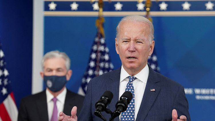 US-Präsident Joe Biden verlängerte die Amtszeit von Fed-Chef Jerome Powell im November um 4 Jahre.