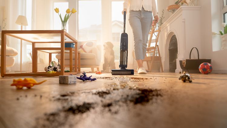 Der Tineco Floor One S5 Extreme kommt mit flüssigen und trockenen Verschmutzungen klar.