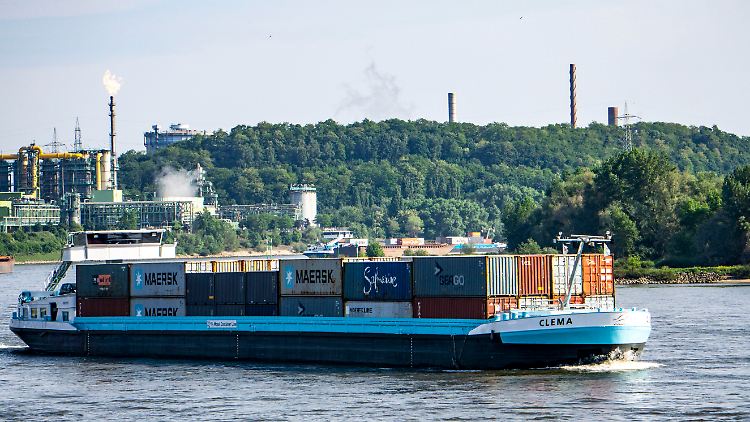 Deutschland verdient im April deutlich mehr Geld mit seinen Exporten, als Experten erwarteten. 