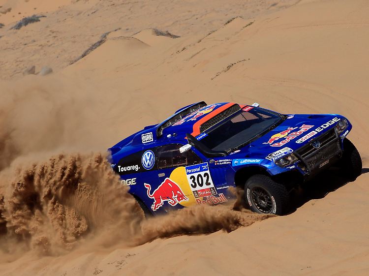Bleibt in Führung: Nasser Al-Attiyah im Volkswagen.