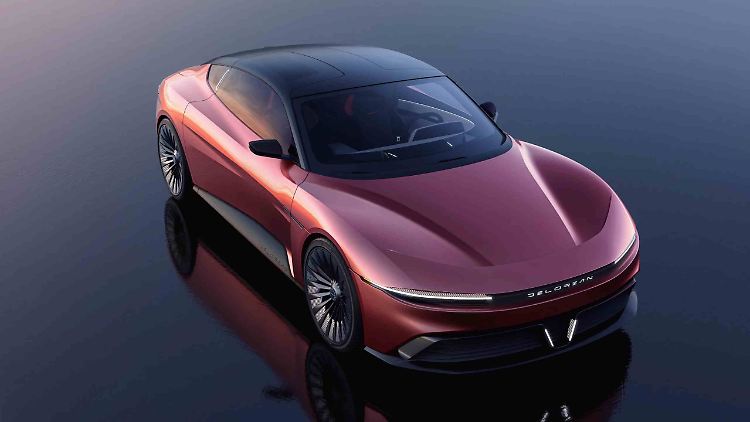 Der Alpha5 von DeLorean fährt als eleganter Gran-Turismo vor.