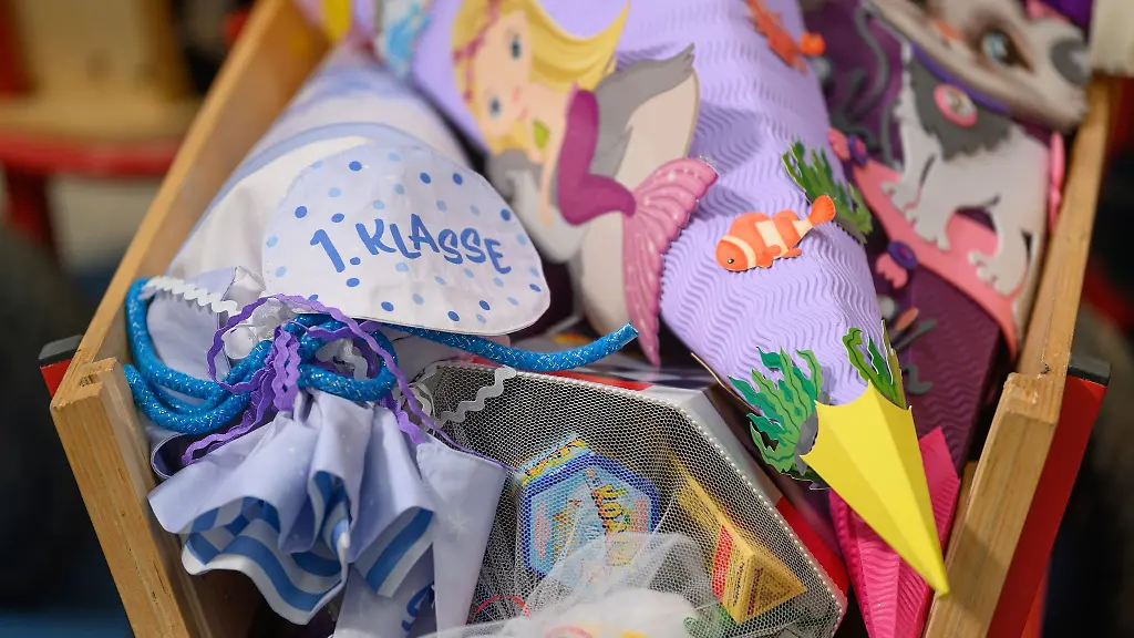 Eltern-von-Schulanfaengern-verspricht-die-Thueringer-CDU-bei-einem-Wahlsieg-Finanzhilfen