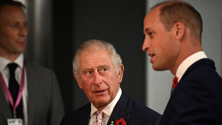 Not amused: König Charles III. und Prinz William.